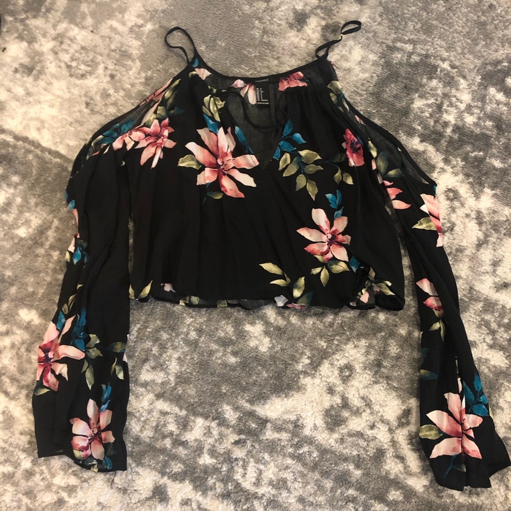 Forever 21 Cropped Flow Flower Shirt